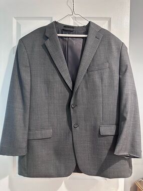 Men's Gray Two-Button Suit Blazer and pants
